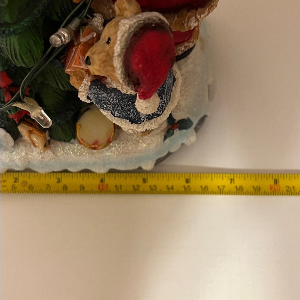 Vintage Holiday Musical LED Christmas Tree Figurine. Eight holiday songs. NWOT - Picture 13 of 14